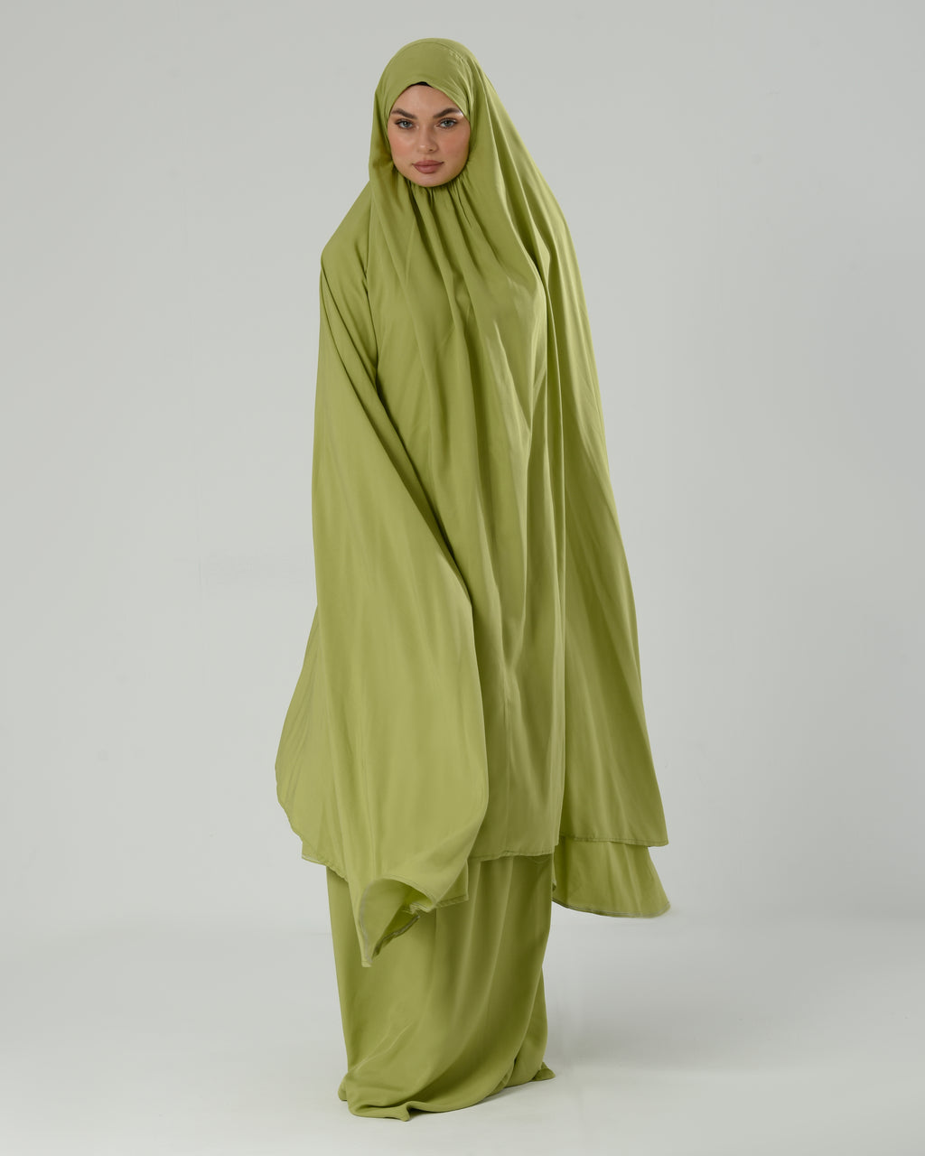 Bella (green)