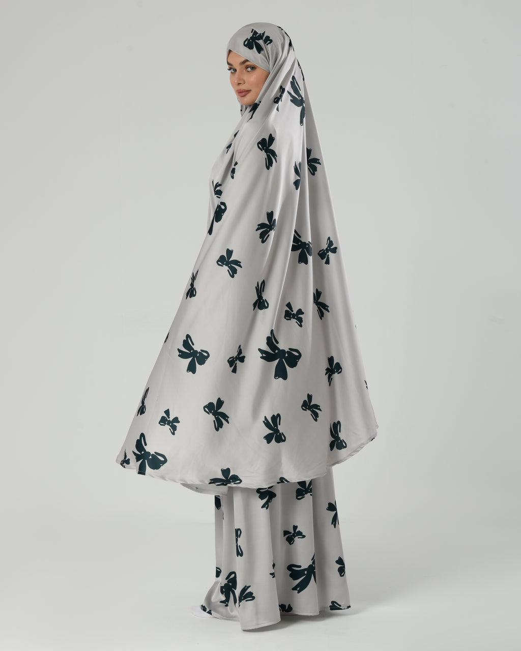 Francesca (light grey)