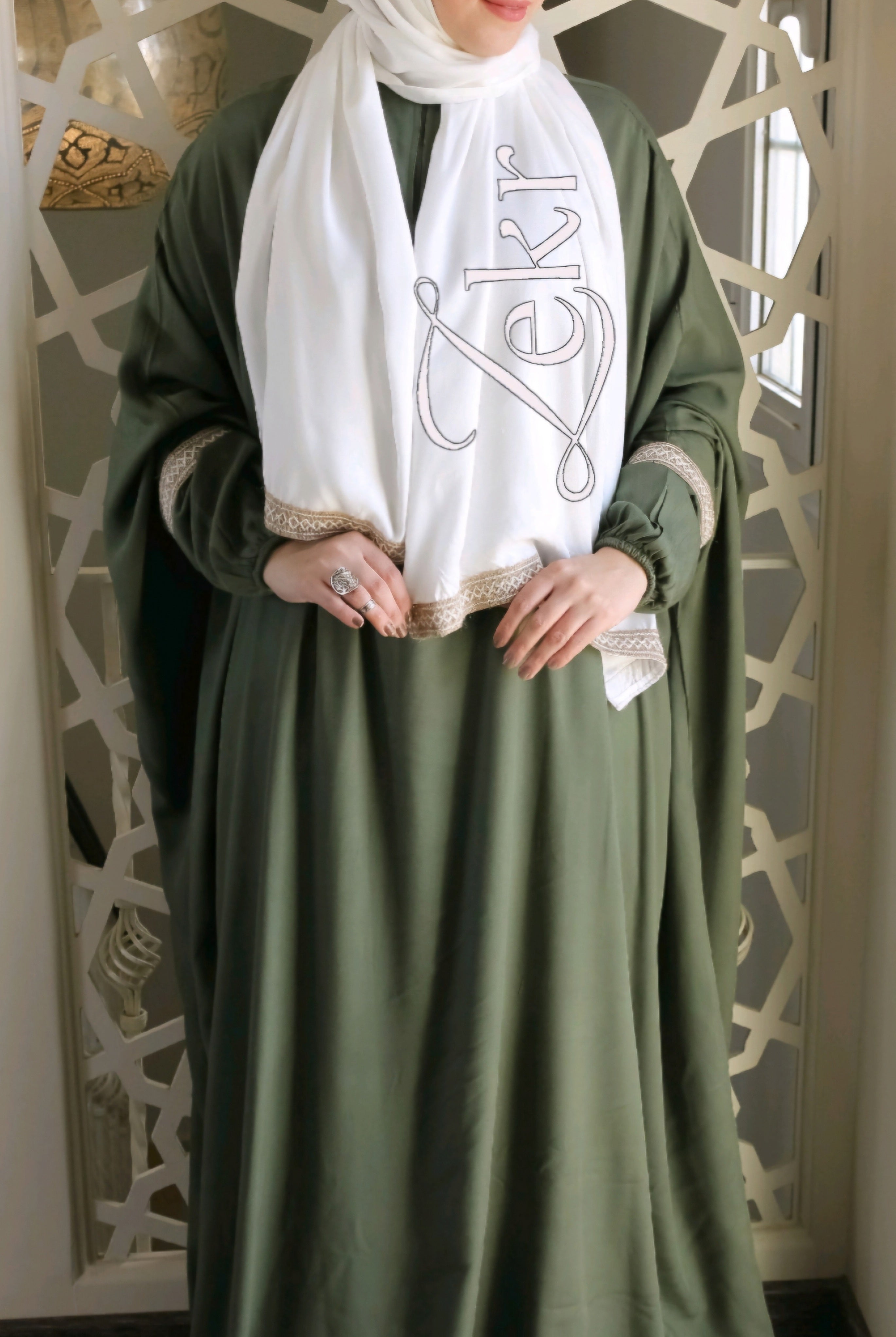 Aliaa (olive green)